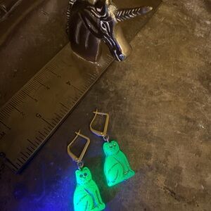 Czech uranium glass kitty cat earrings French hooks